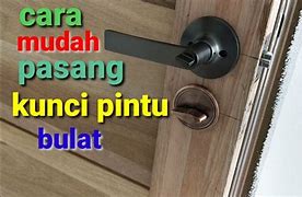 Cara Pasang Kunci Pintu Sliding Kayu